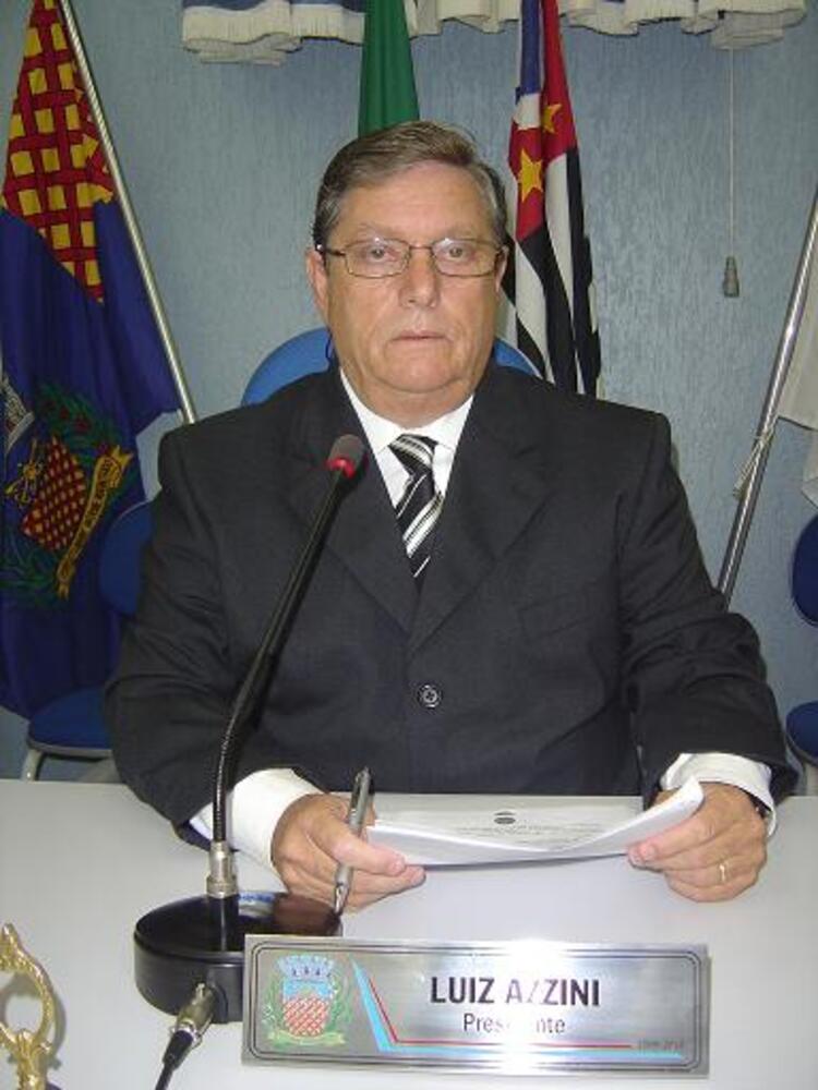 AZZINI APRESENTA INDICAÇÕES AO EXECUTIVO MUNICIPAL