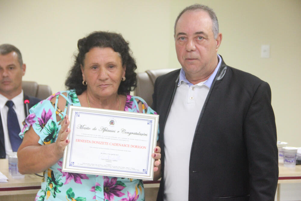 CÂMARA HOMENAGEIA SÃO-PEDRENSE ERNESTA DORIGON COM MOÇÃO DE APLAUSOS
