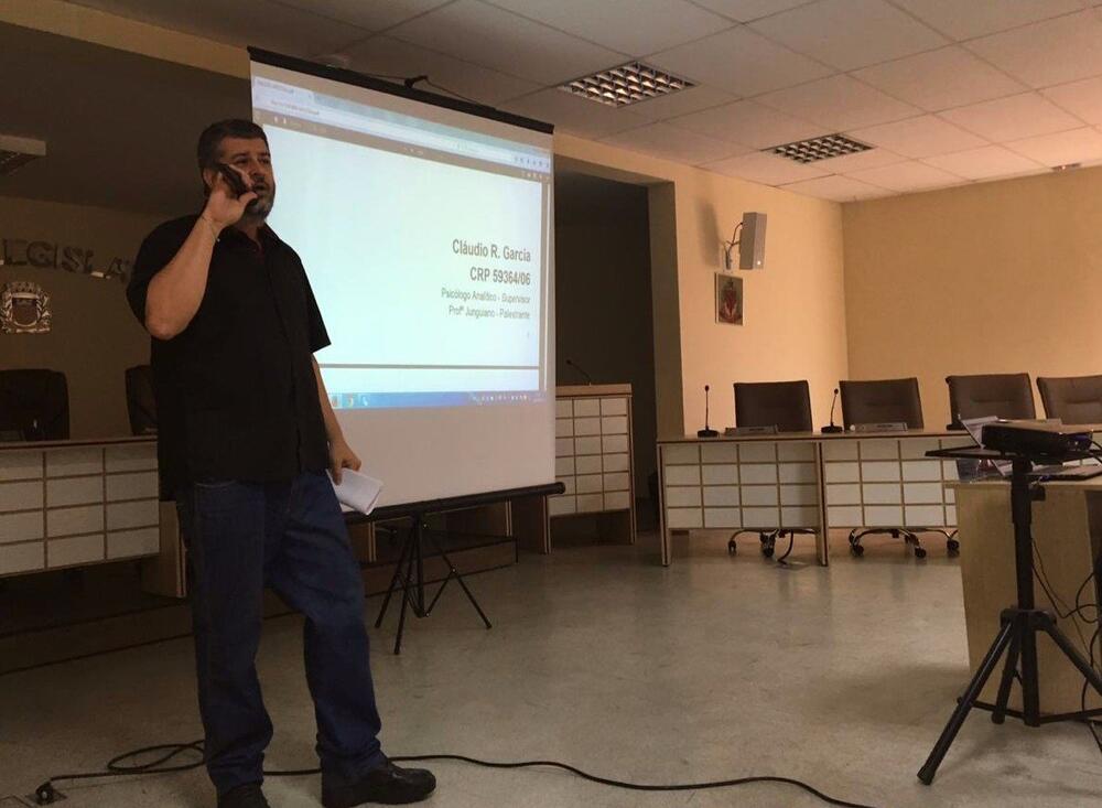 CÂMARA SEDIA PALESTRA SOBRE PREVENÇÃO AO SUICÍDIO