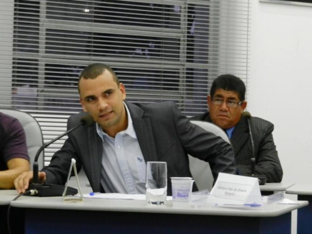 ADRIANO VITOR VISITA AGÊNCIA DOS CORREIOS