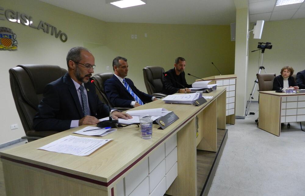PL SOBRE MAUS-TRATOS CONTRA ANIMAIS É APROVADO EM 2ª VOTAÇÃO