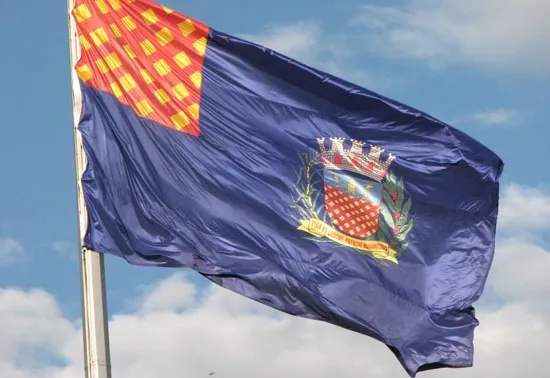 Aviso de Licitação 