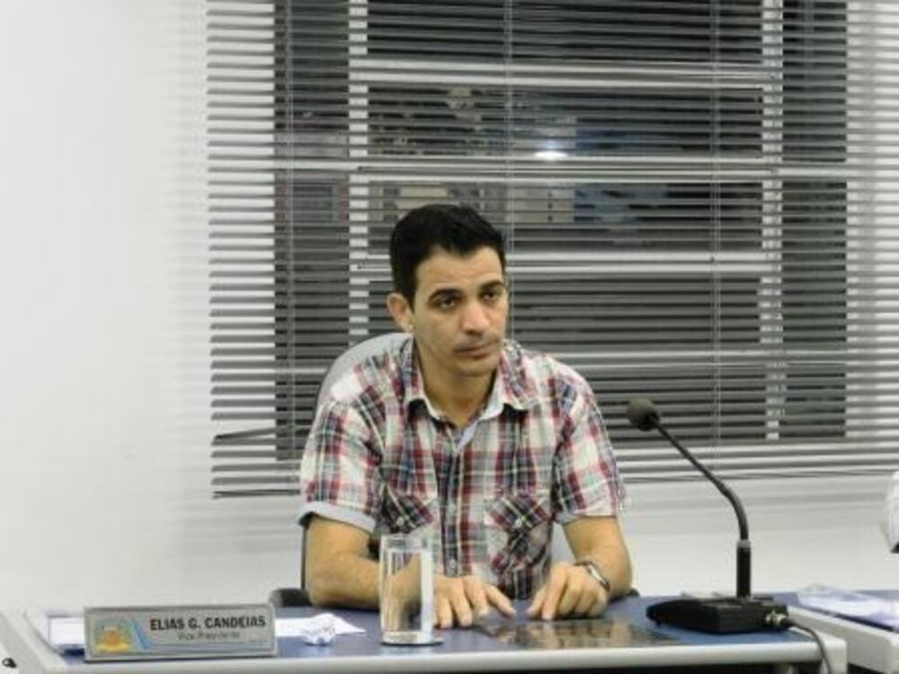 VEREADOR ELIAS CANDEIAS SOLICITA INFORMAÇÕES SOBRE ILUMINAÇÃO PÚBLICA NO COLINAS DE SÃO PEDRO
