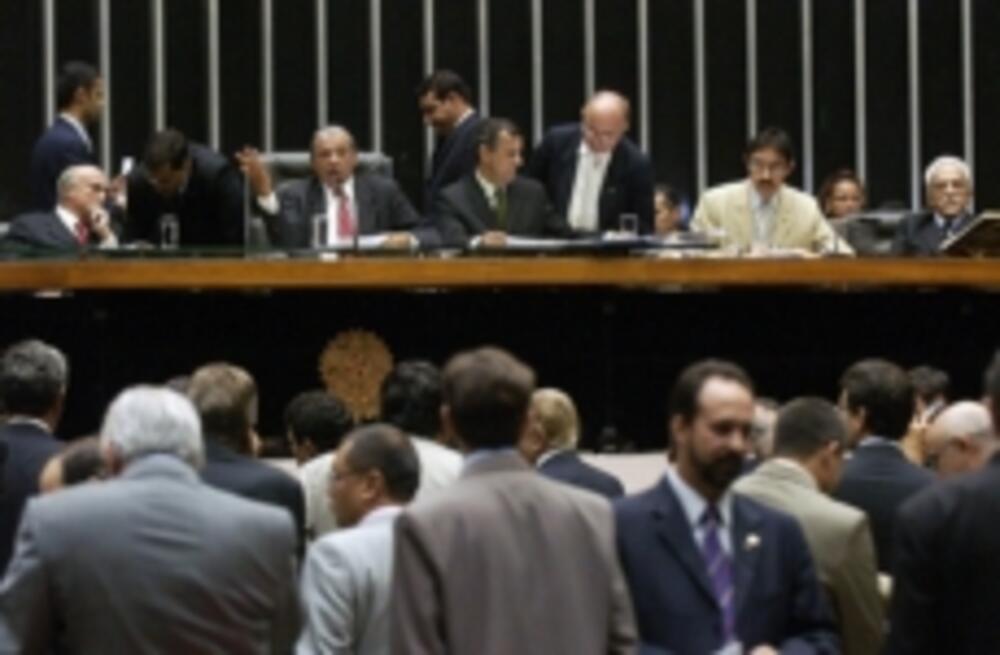 DEPUTADOS DEVEM CONCLUIR HOJE VOTAÇÃO DO AUMENTO AO FUNDO DE PARTICIPAÇÃO DOS MUNICÍPIOS