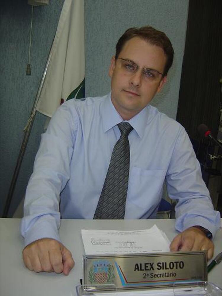 ALEX PEDE INFORMAÇÕES SOBRE MANUTENÇÃO DE SERVIÇOS PÚBLICOS