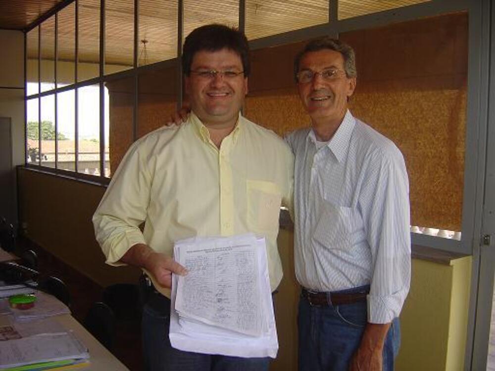 ITA ENTREGA MAIS DE 3 MIL ASSINATURAS PELA FILANTROPIA DO HFC