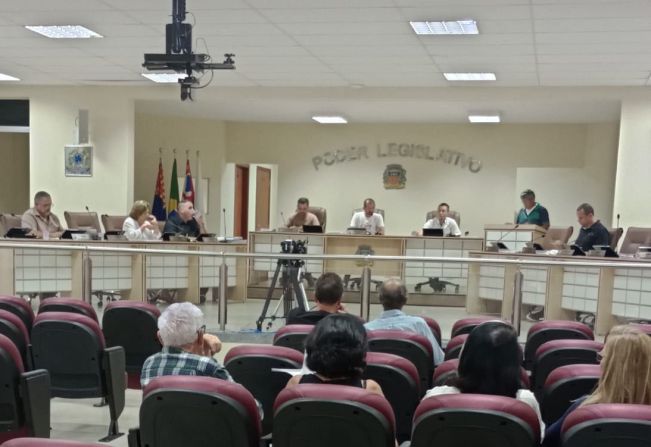 Vereadores e munícipes debatem Projeto de Lei nº 103/2024