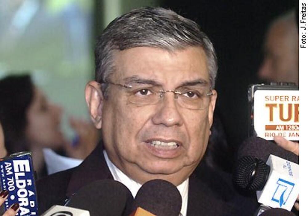 GARIBALDI É ELEITO PRESIDENTE DO SENADO