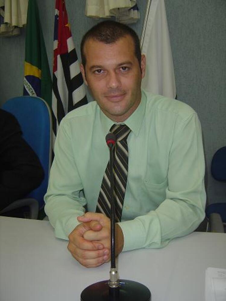 THIAGO SOLICITA ‘SECRETARIA DE INDÚSTRIA E COMÉRCIO’