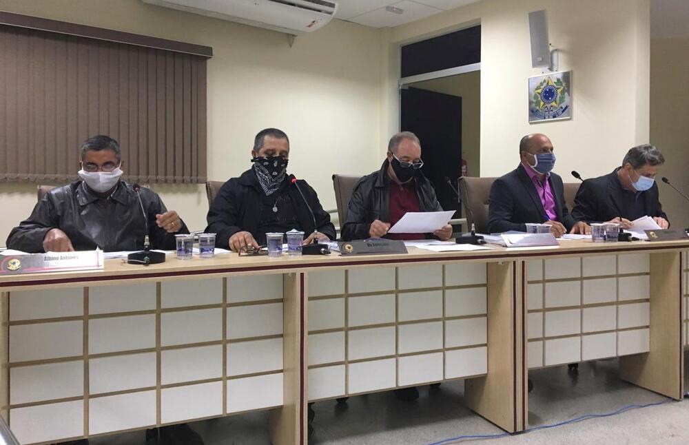 VEREADORES APROVAM MOÇÃO DE APLAUSOS AO 10º BATALHÃO DA PM DO INTERIOR